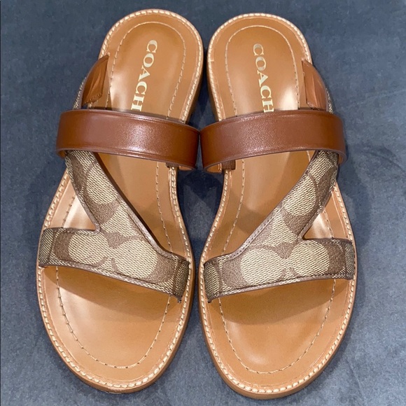 Coach Harlan Signature Letter Dual-Tone Slide Sandals - Picture 1 of 6
